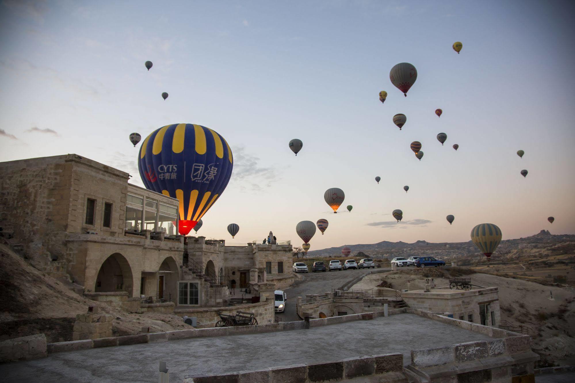 Azure Cave Suites - Cappadocia Göreme Kültér fotó